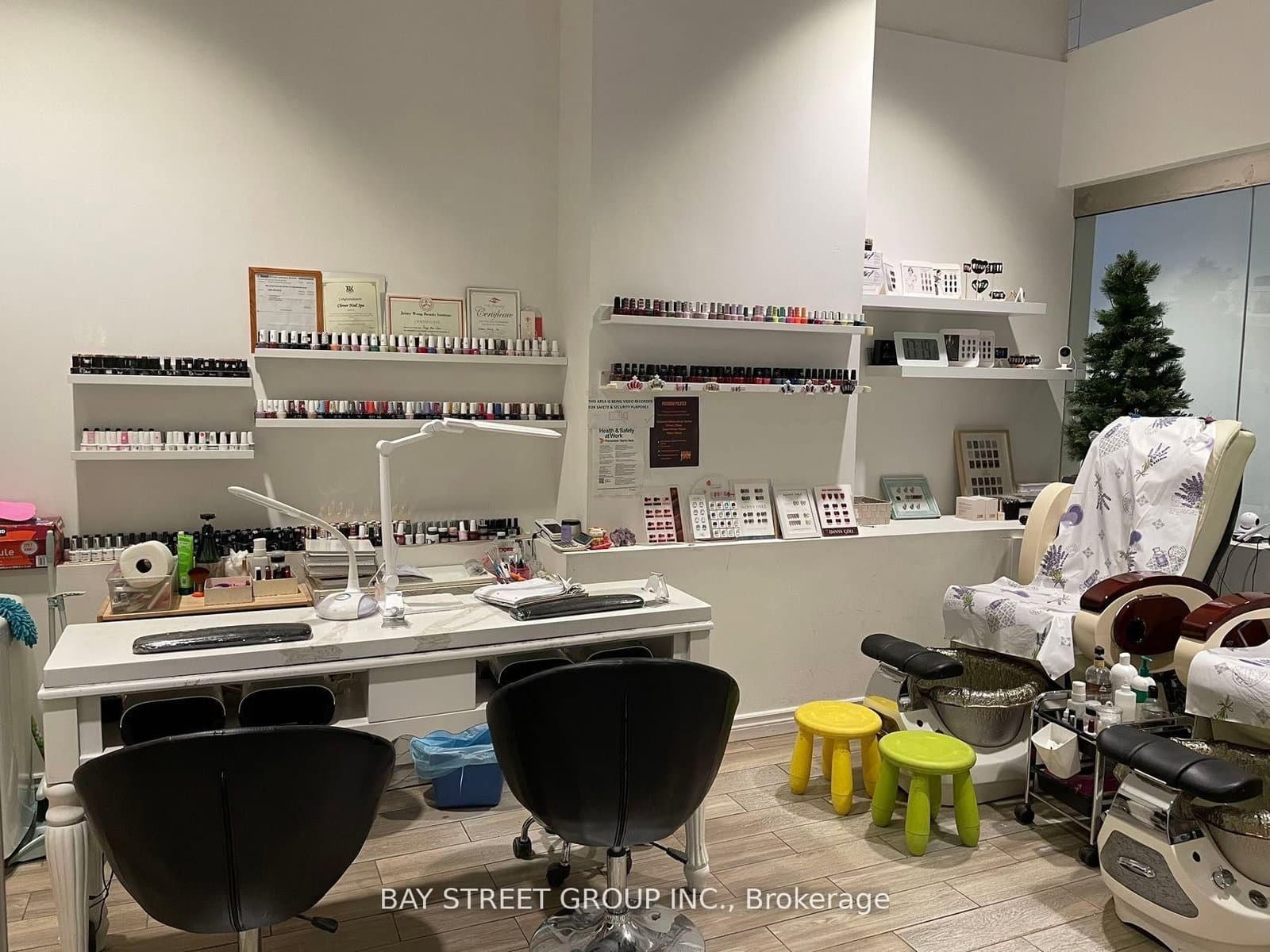 4750 Yonge Street, Unit 157 - Image 3