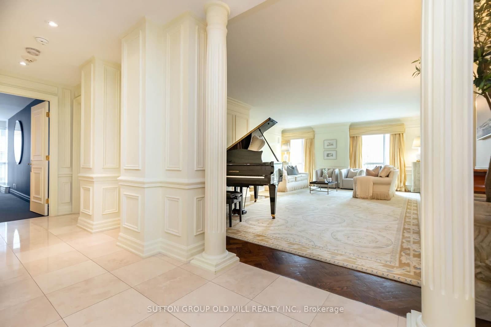 38 Avenue Road, Unit 700 - Image 4