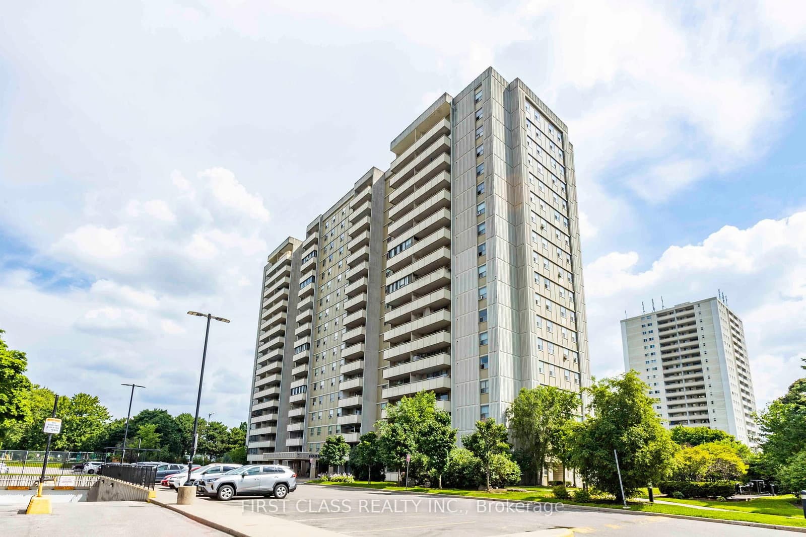 #711 - 1338 York Mills Road