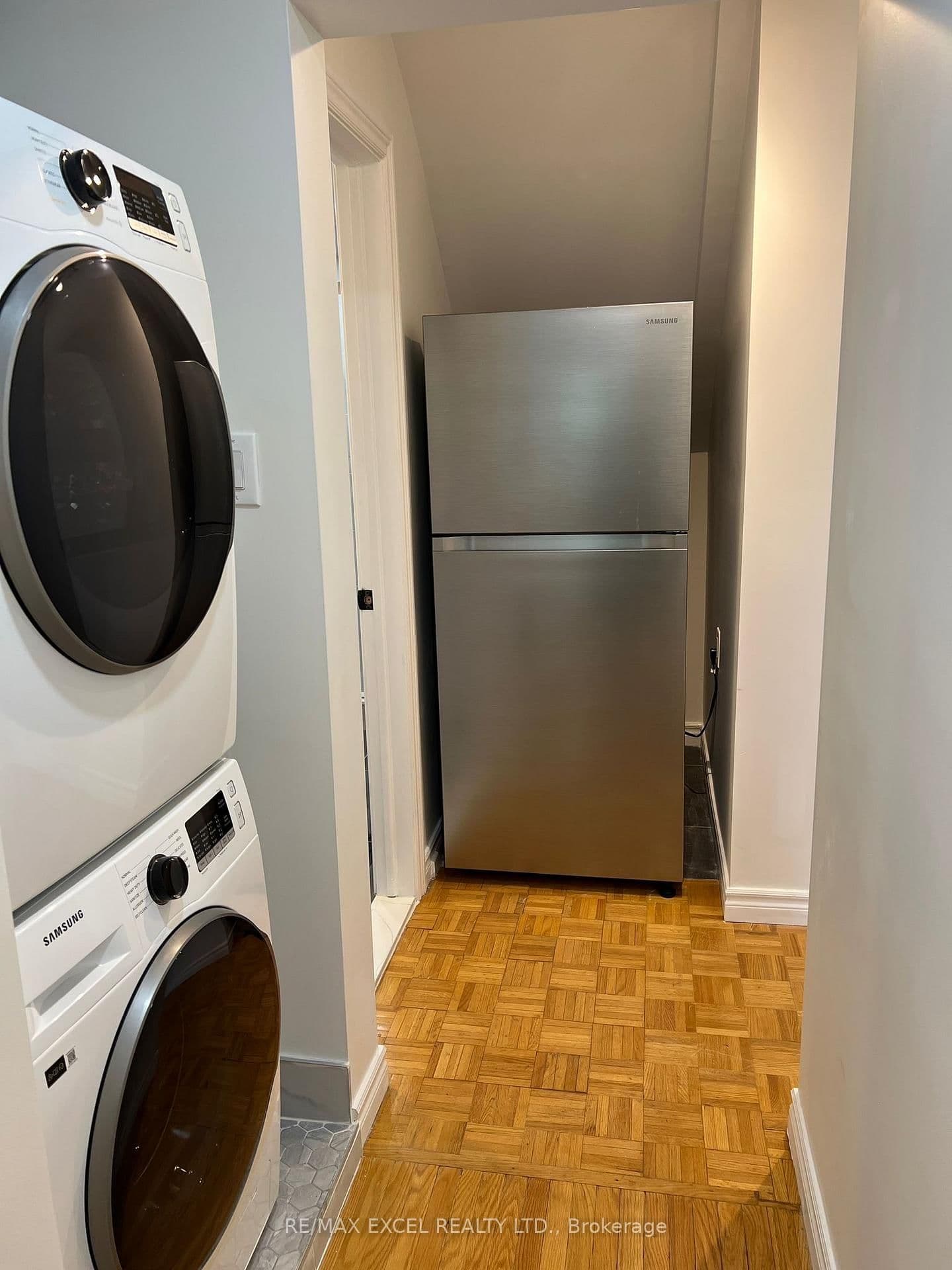 53 Hickorynut Drive, Unit Ground (Unit B) - Image 6