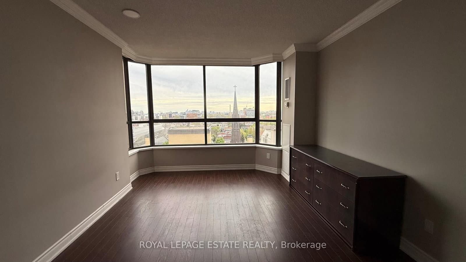 280 Simcoe Street, Unit Ph3 - Image 1