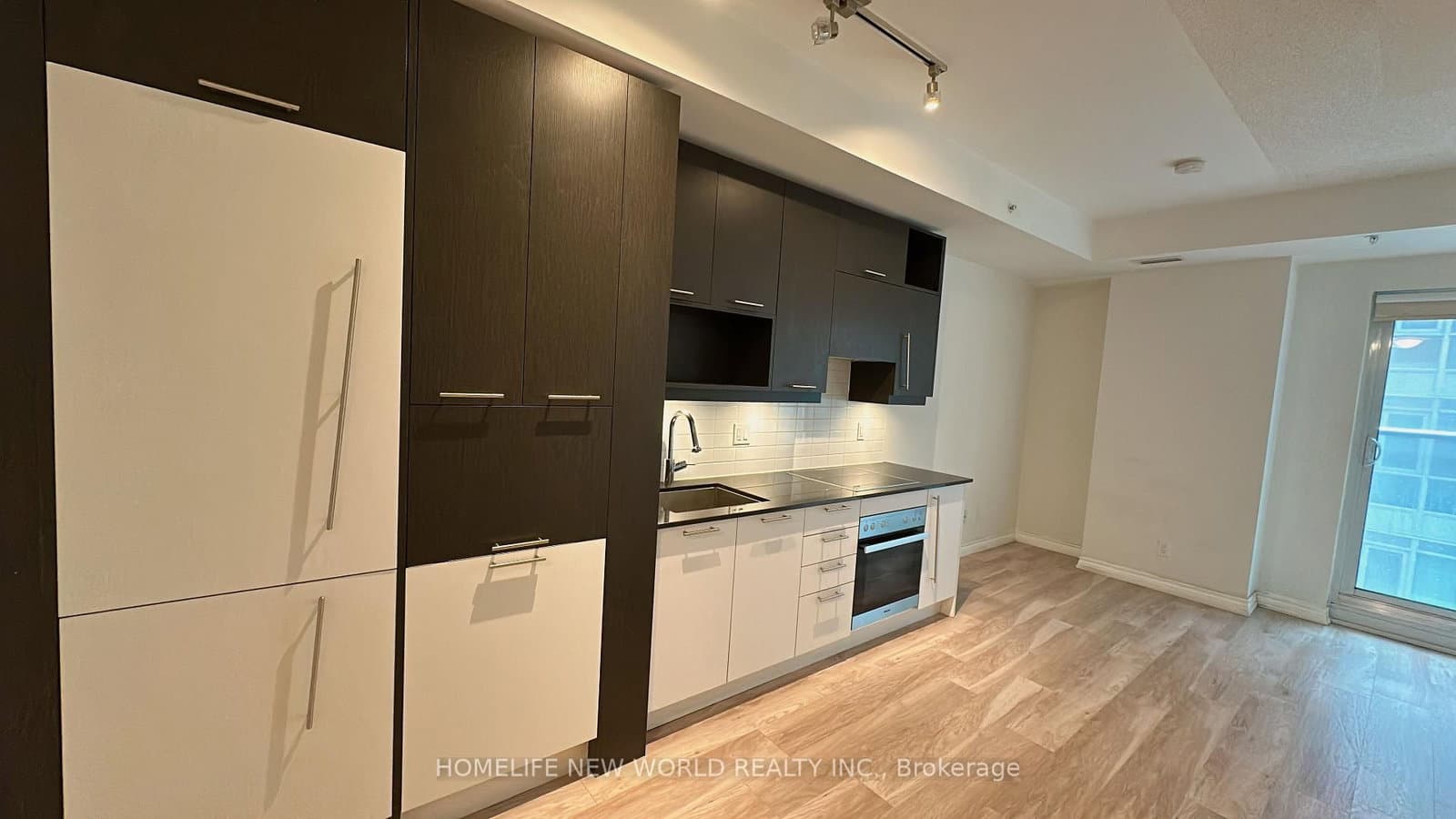 30 Nelson Street, Unit 402 - Image 5