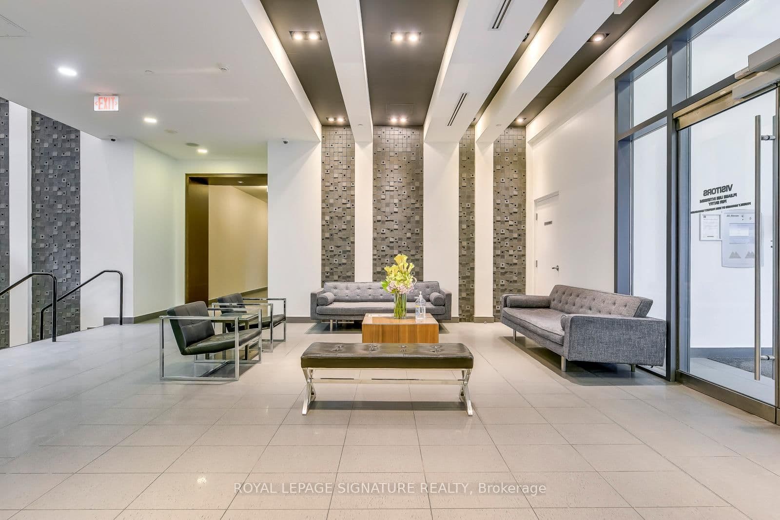 20 Bruyeres Mews, Unit 1901 - Image 4