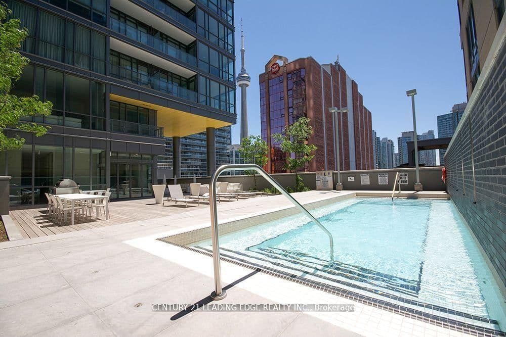 8 Charlotte Street, Unit 405 - Image 1