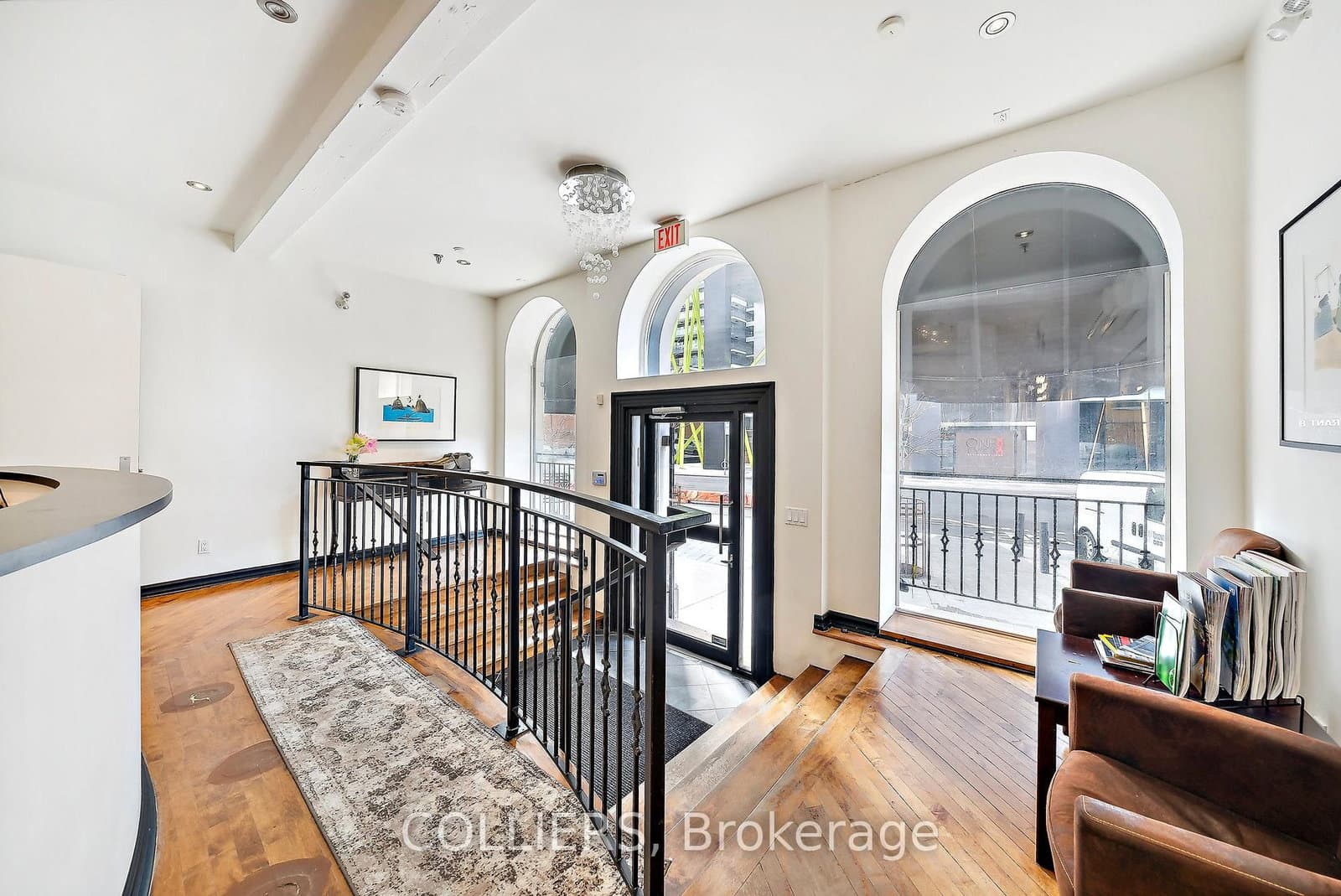 340 Richmond Street W - Image 2
