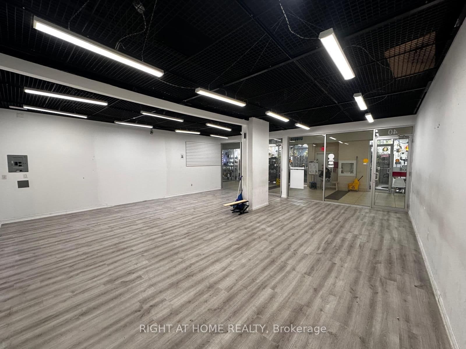384 Yonge Street, Unit 39 - Image 2