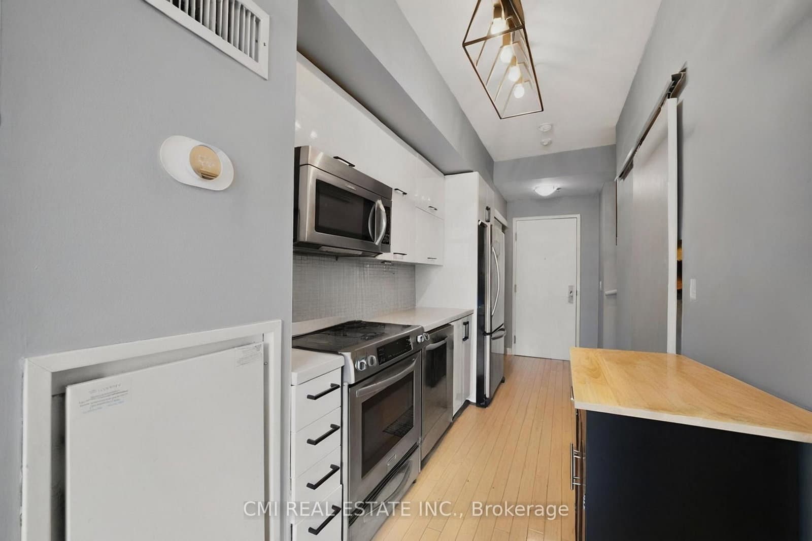 21 Nelson Street, Unit LPH30 - Image 6
