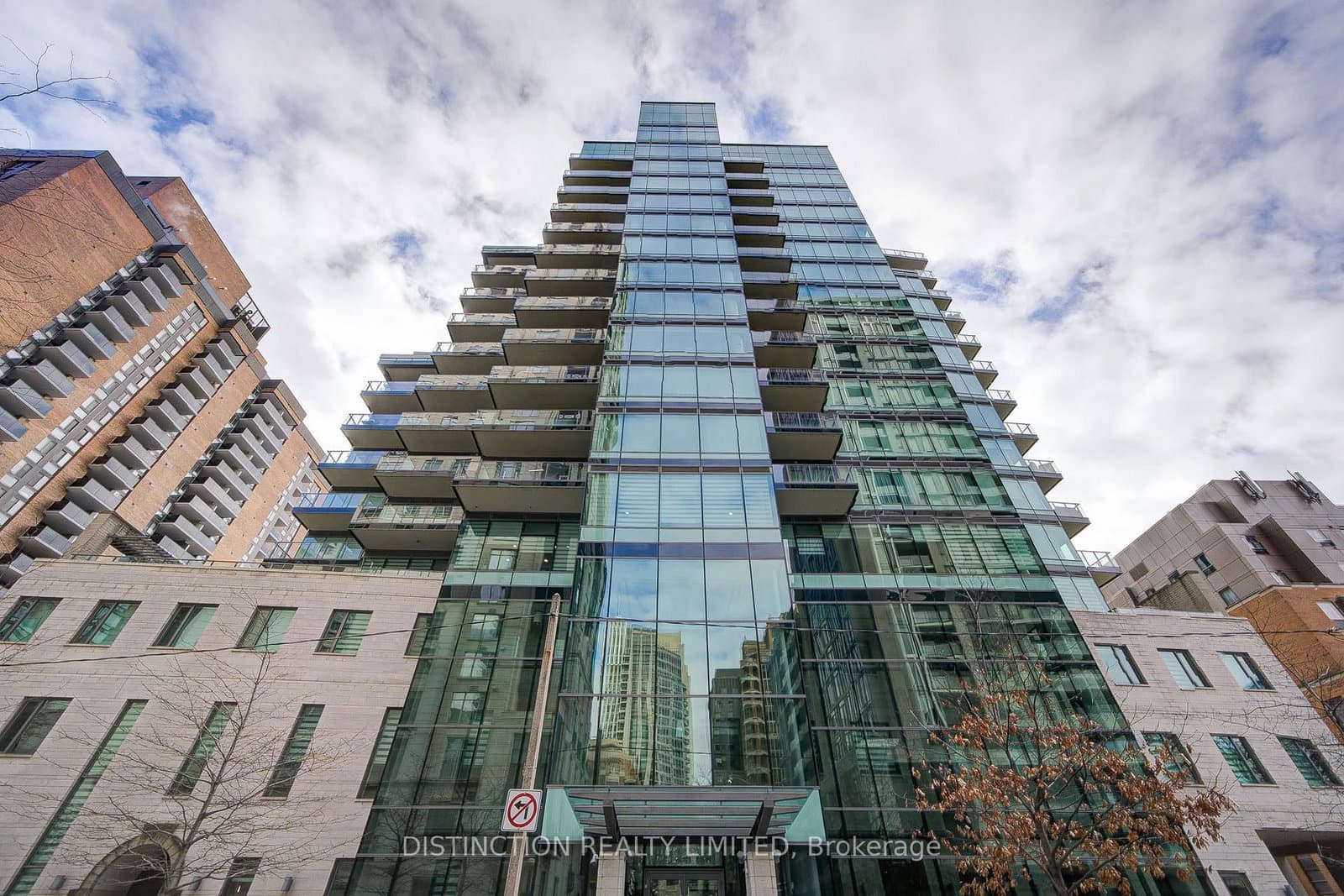 77 W Charles Street W, Unit 1603 - Image 1
