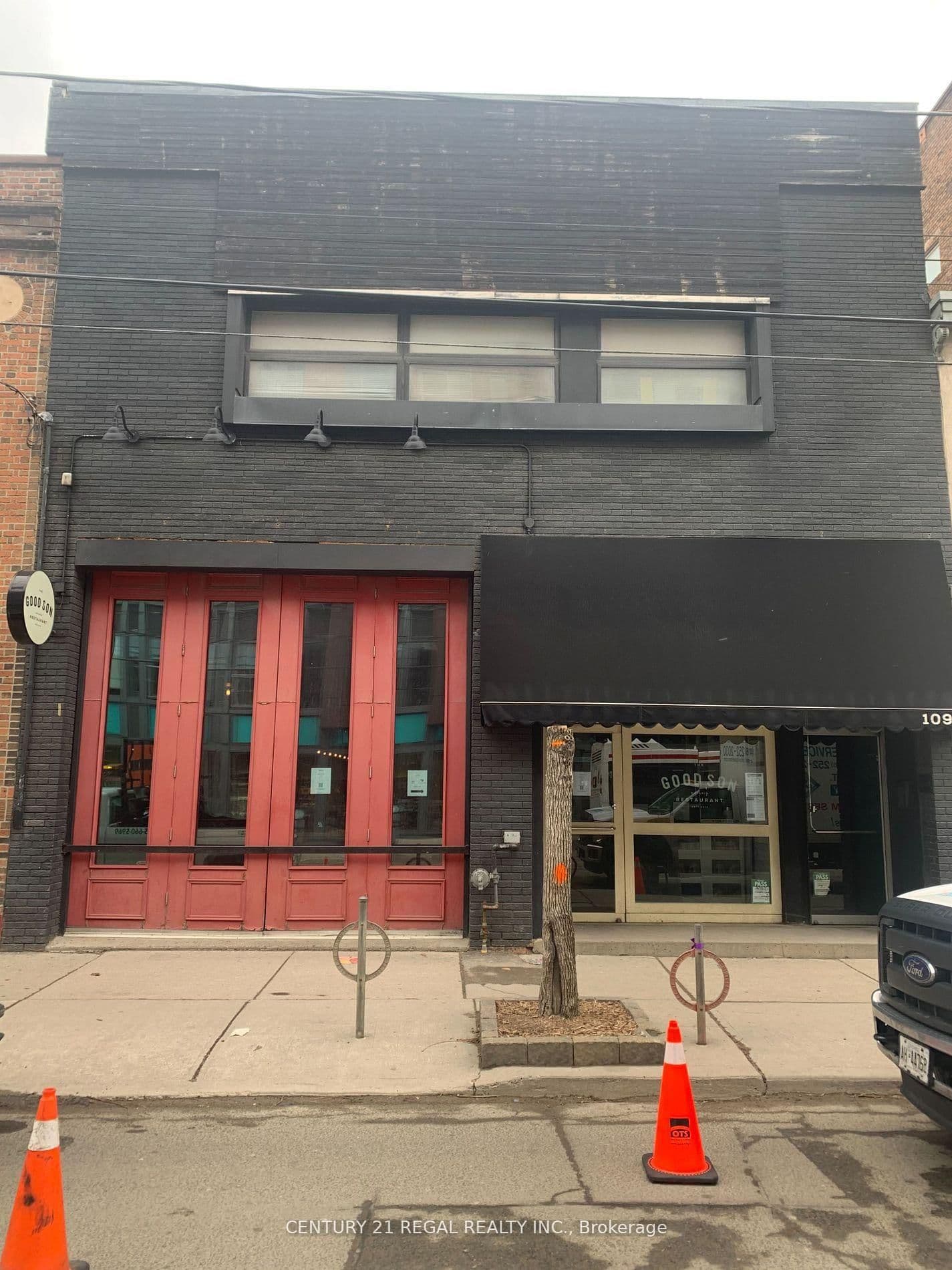 1096 Queen Street W - Image 6