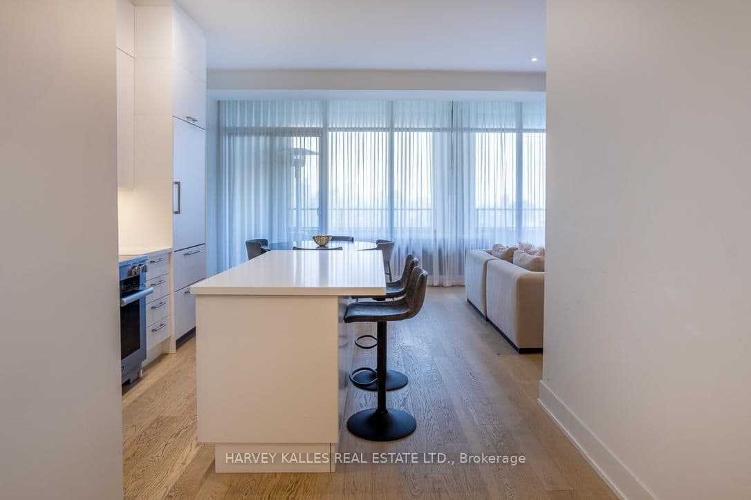 111 St Clair Avenue W, Unit 1013 - Image 4