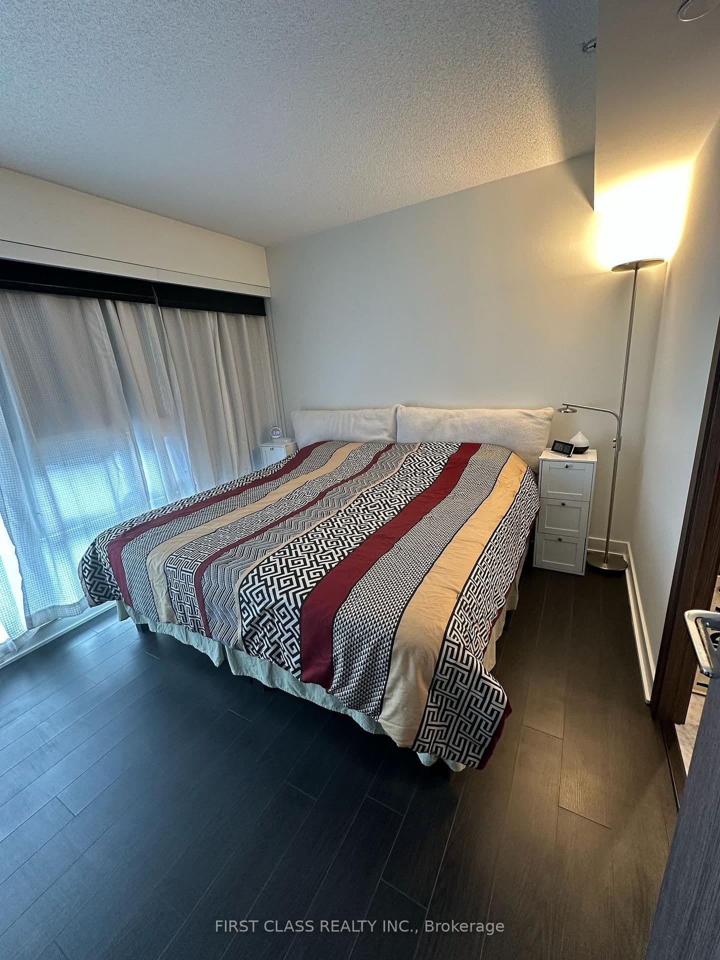 19 Bathurst Street, Unit 1111 - Image 2