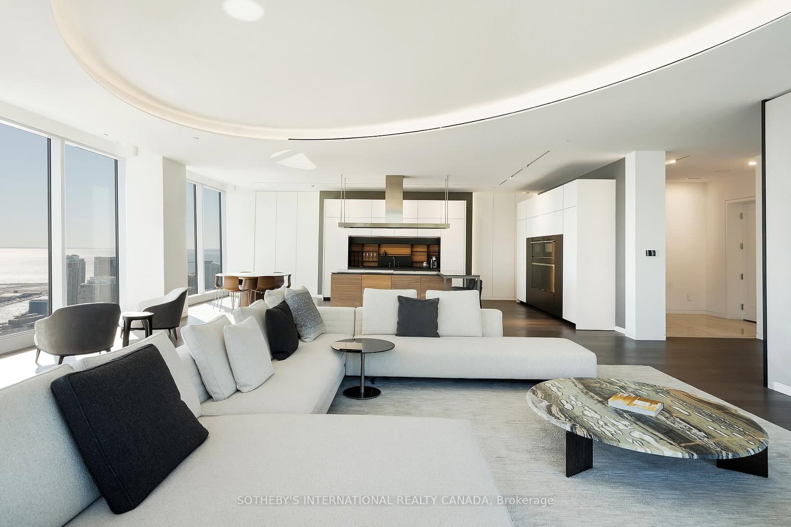 183 Wellington Street W, Unit 4602/03 - Image 2