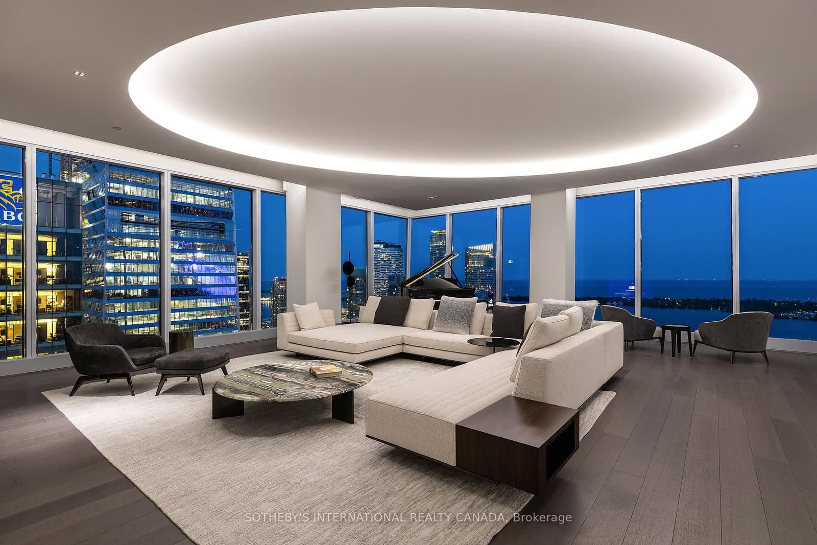 183 Wellington Street W, Unit 4602/03 - Image 4