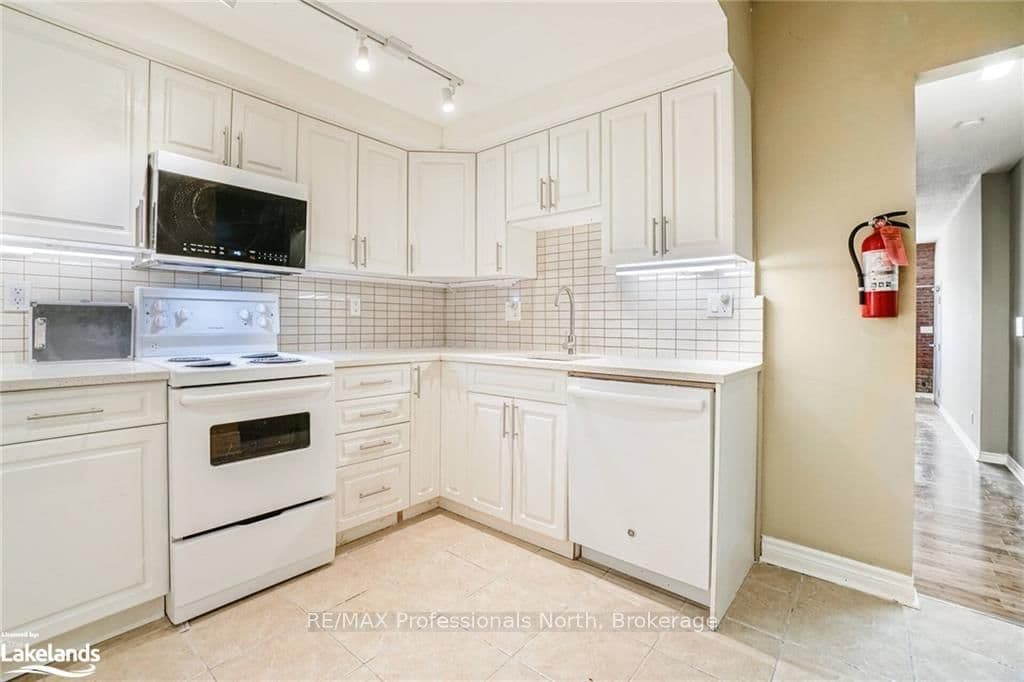 214 Gerrard Street E - Image 6
