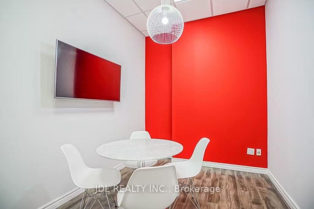 925 Bay Street, Unit R1A - Image 4