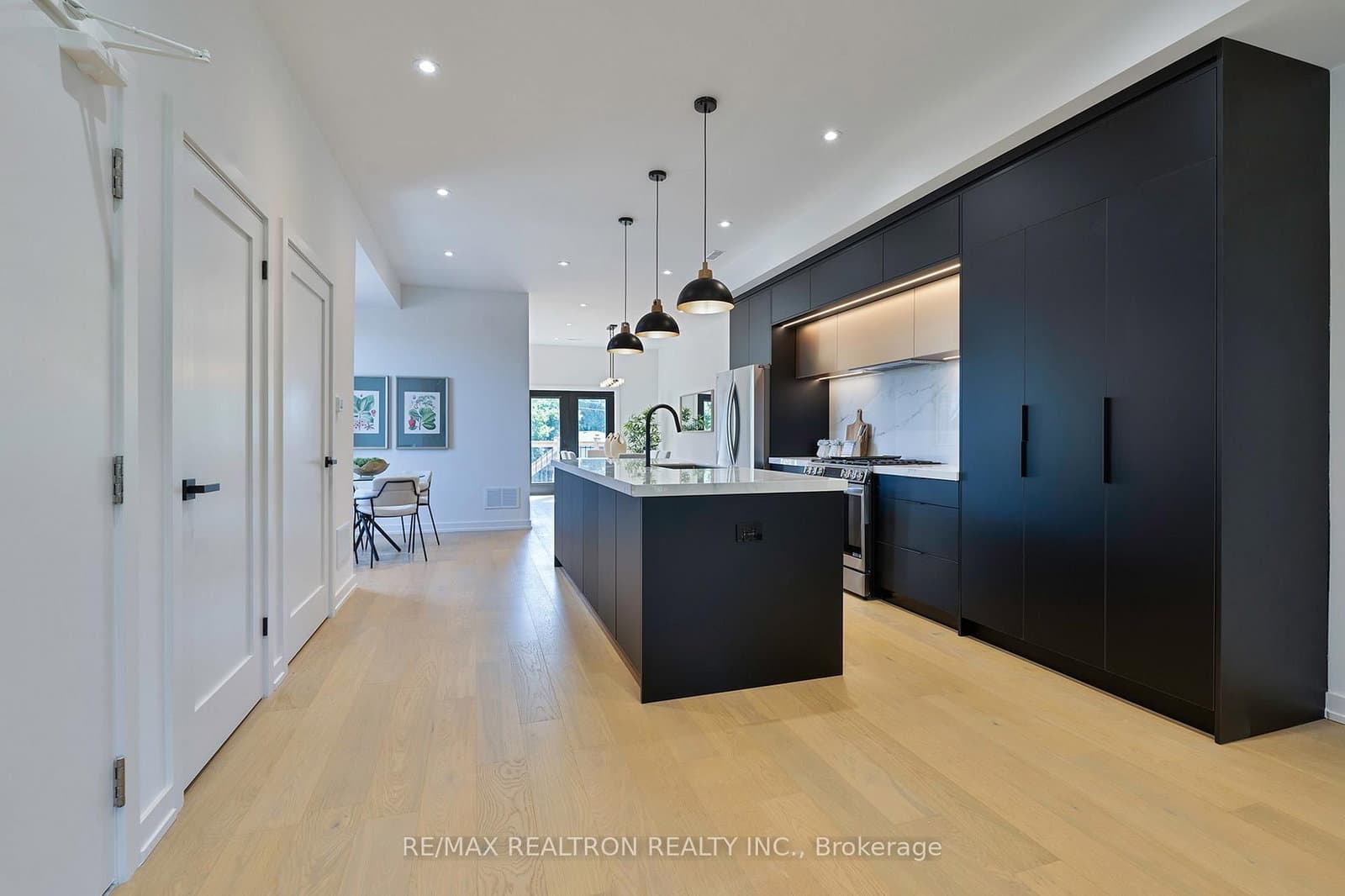 53 Alameda Avenue - Image 4