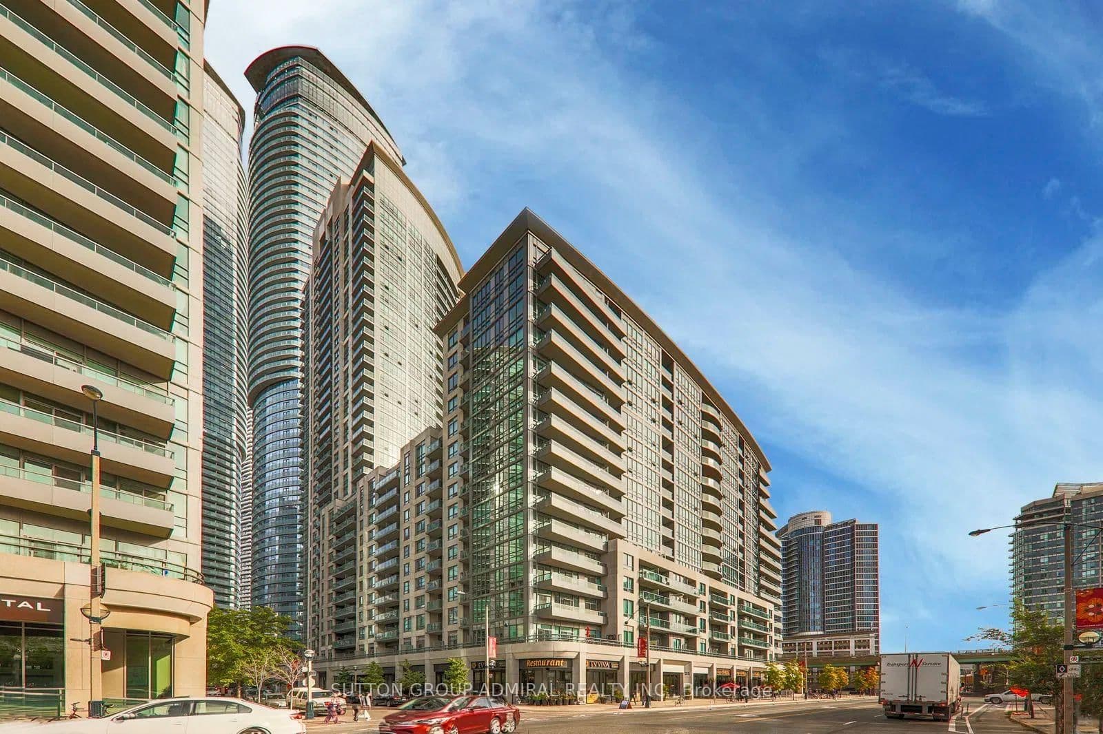 25 Lower Simcoe Street, Unit 16A - Image 1