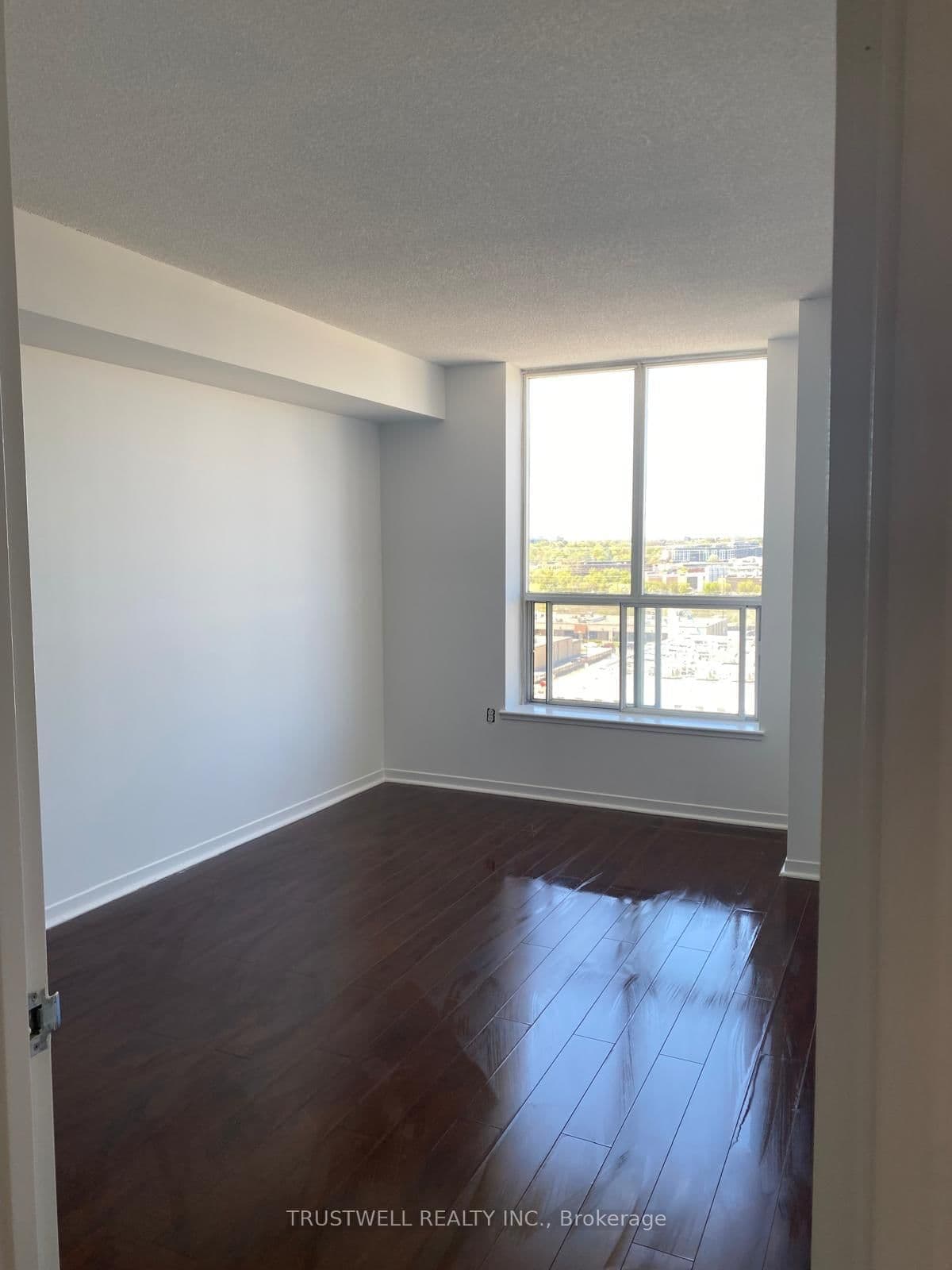 21 Overlea Boulevard, Unit 1107 - Image 5