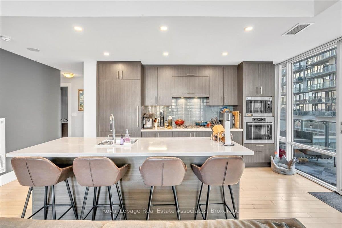 29 Queens Quay E, Unit 323 - Image 3
