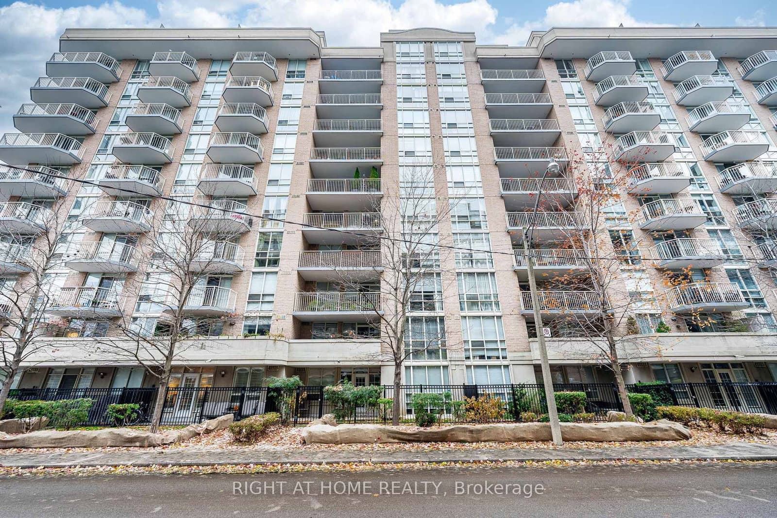 18 Stafford Street, Unit 602 - Image 3