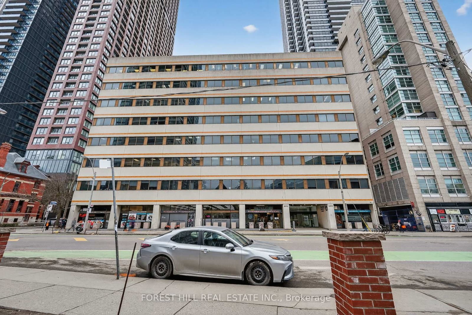 600 Sherbourne Street, Unit 702 - Image 2