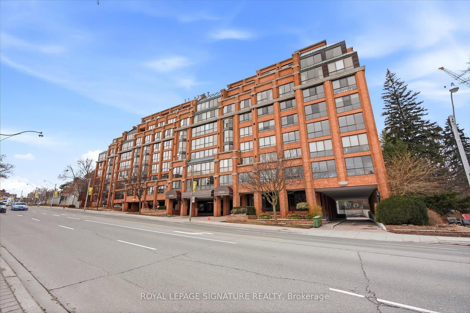 #101 - 2900 Yonge Street