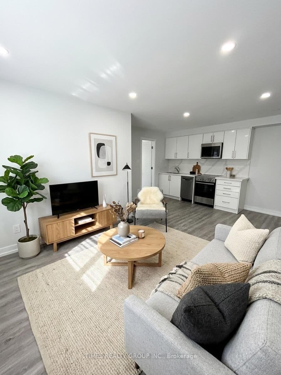 15 Walmer Road, Unit 103 - Image 2