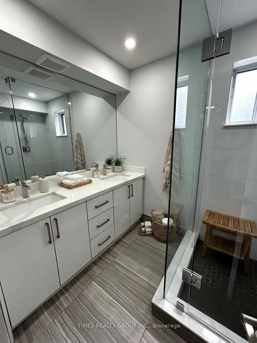 15 Walmer Road, Unit 103 - Image 6