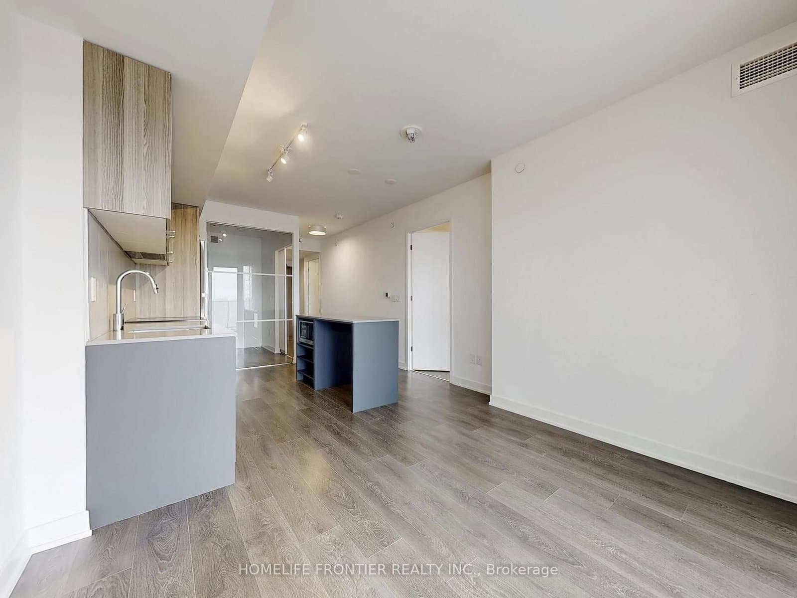 8 Tippet Road, Unit 709 - Image 4
