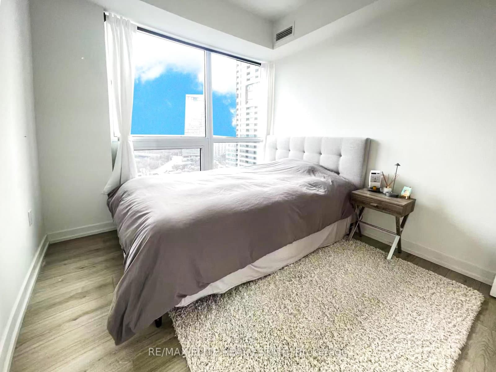 395 Bloor Street E, Unit 1711 - Image 5