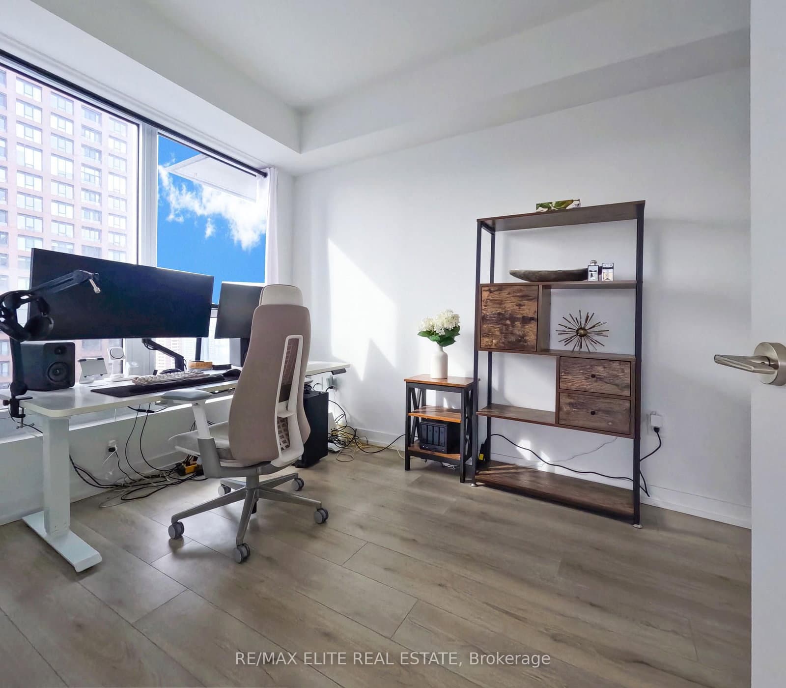 395 Bloor Street E, Unit 1711 - Image 6