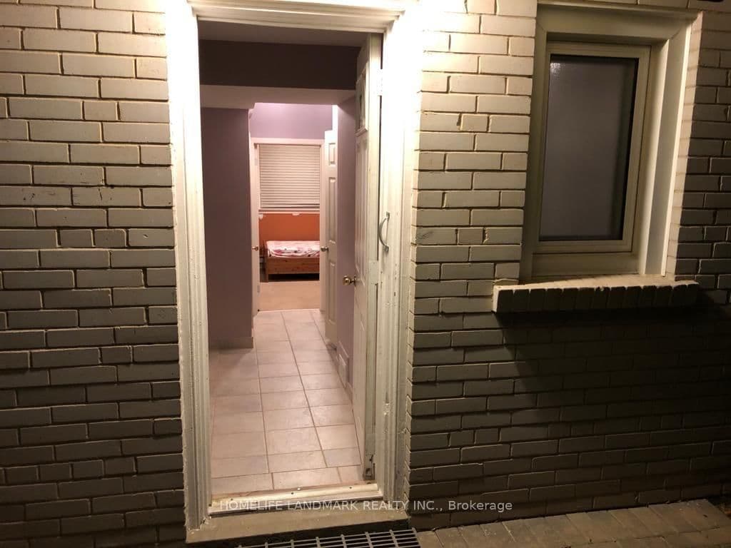 10 Oscar Court, Unit Bsmt - Image 1