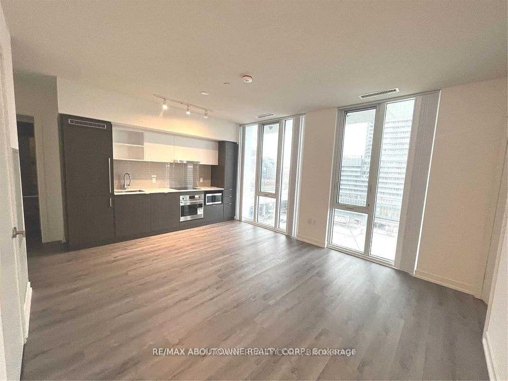 138 Downes Street, Unit 1105 - Image 4