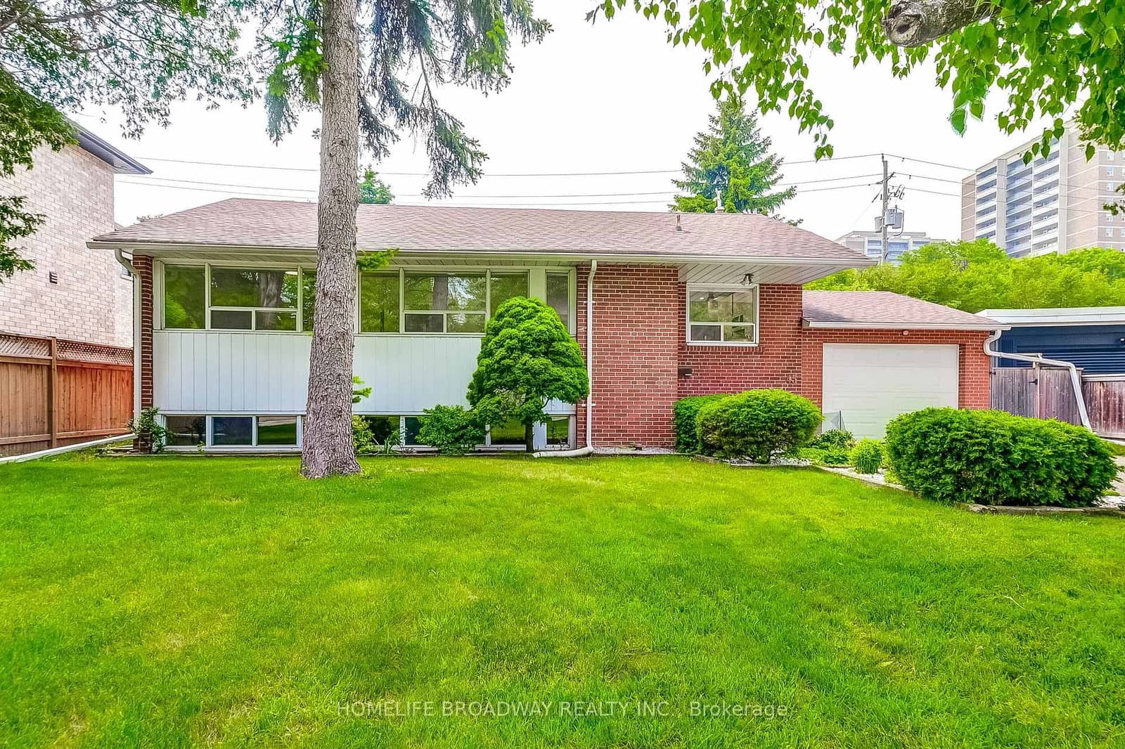 45 Hurlingham Crescent - Image 3