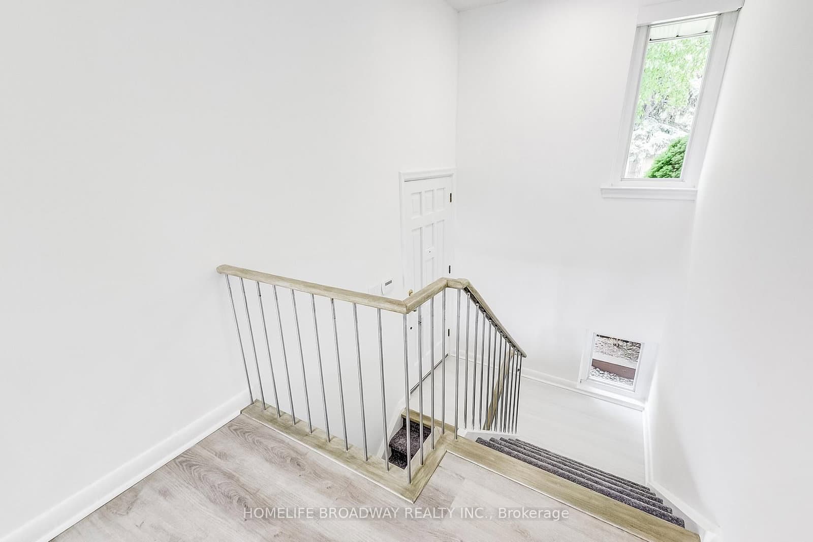 45 Hurlingham Crescent - Image 6