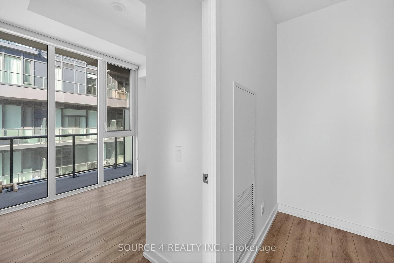 500 Dupont Street, Unit 717 - Image 2
