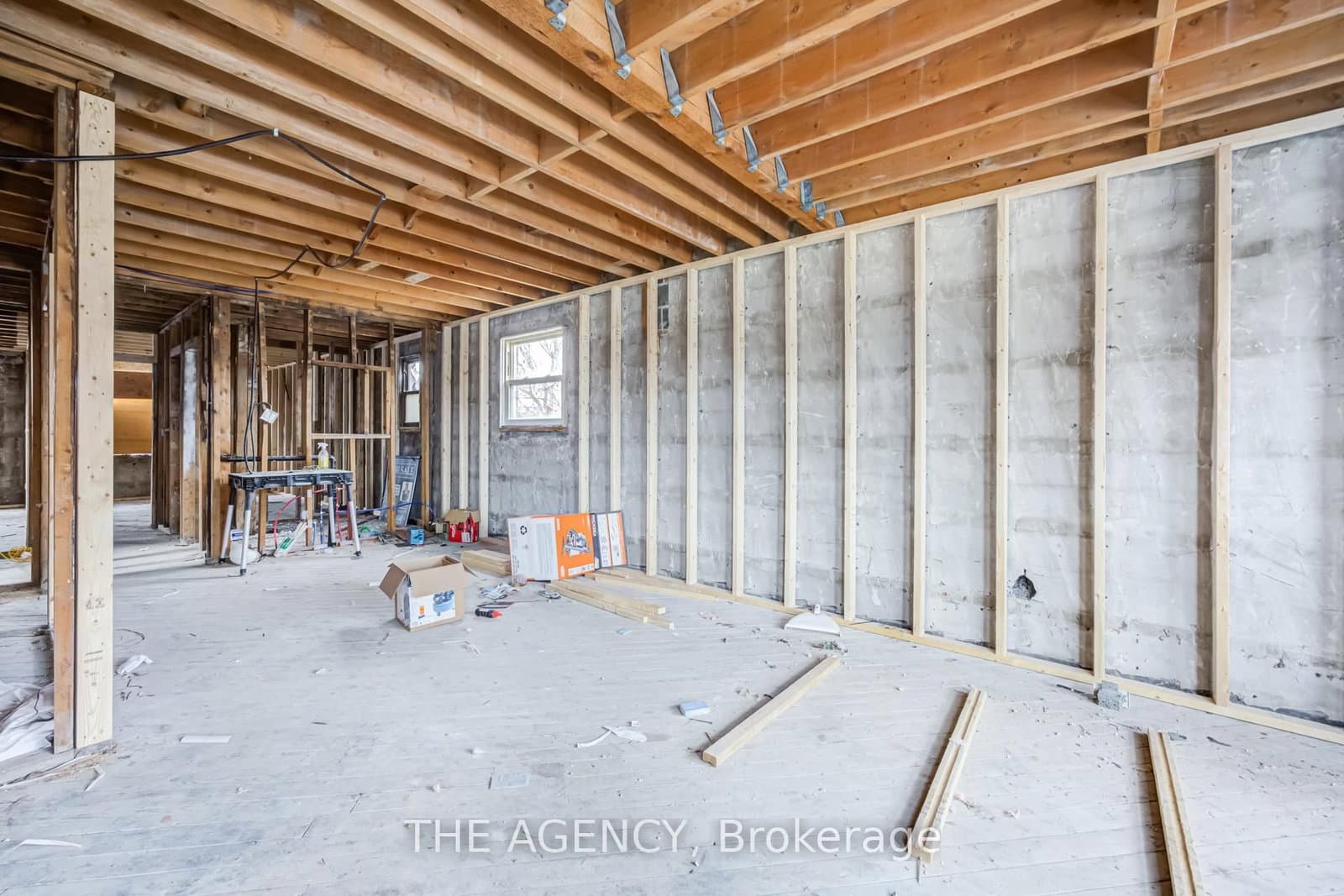 374 Atlas Avenue - Image 6