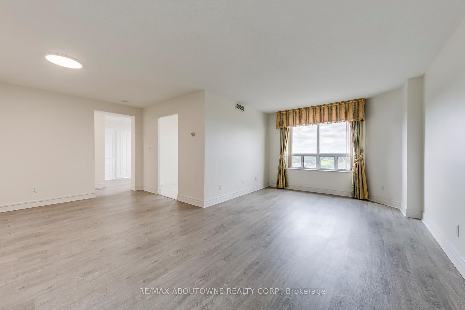 5418 Yonge Street, Unit 1805 - Image 5
