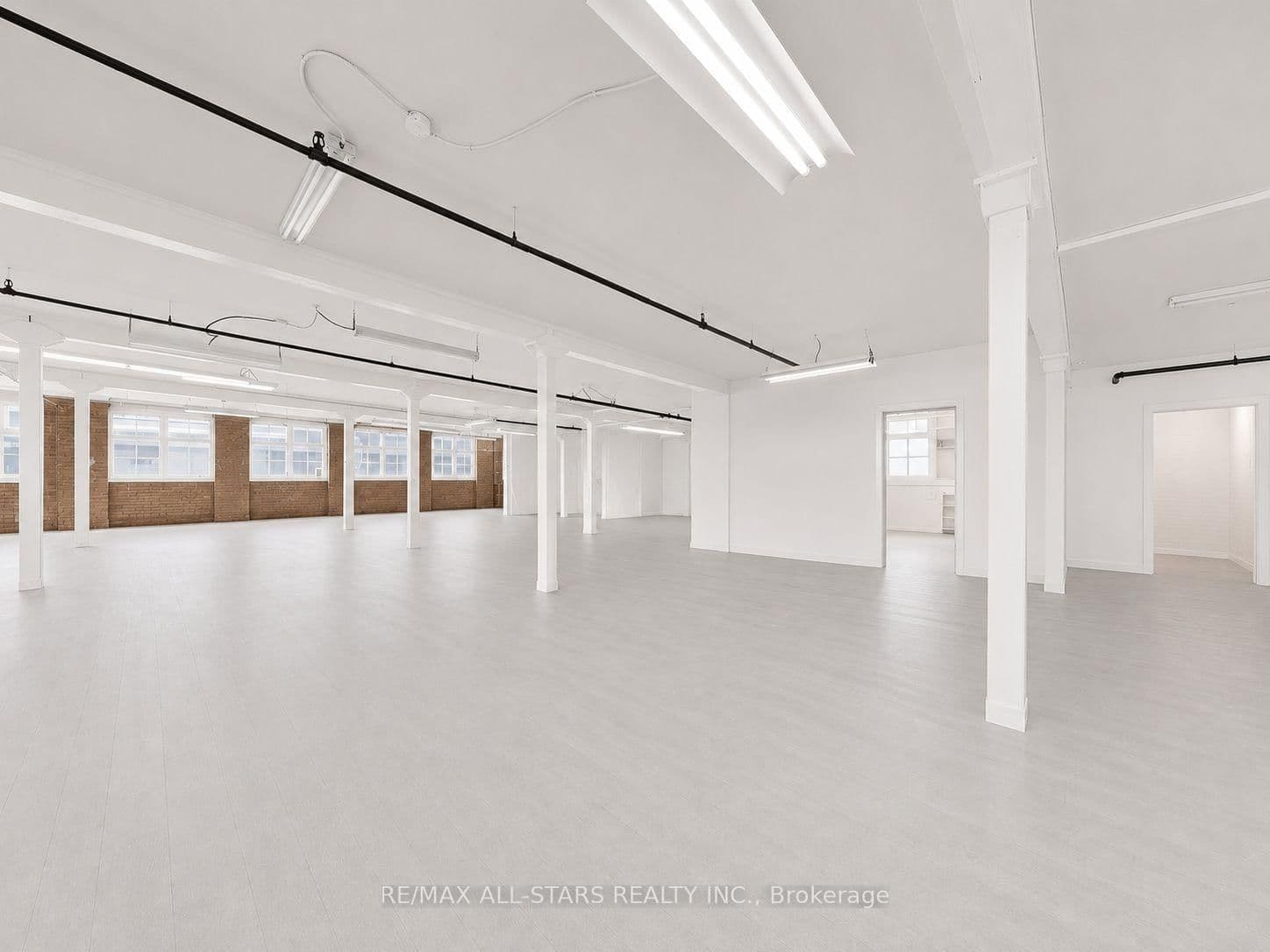 14 Mccaul Street, Unit 303 - Image 6