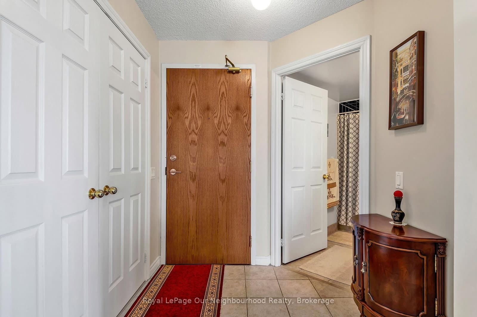 1720 Eglinton Avenue E, Unit 813 - Image 3