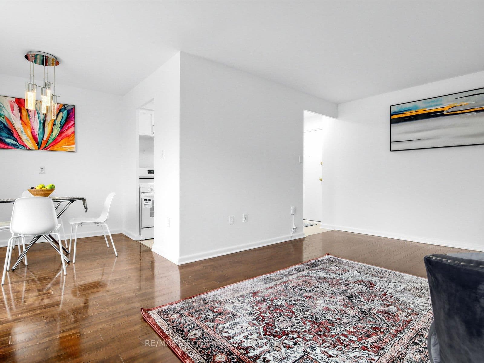 8 Kingsbridge Court, Unit 407 - Image 2