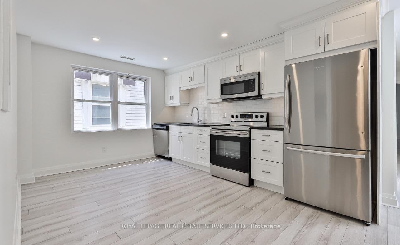 995 Bloor Street W - Image 2