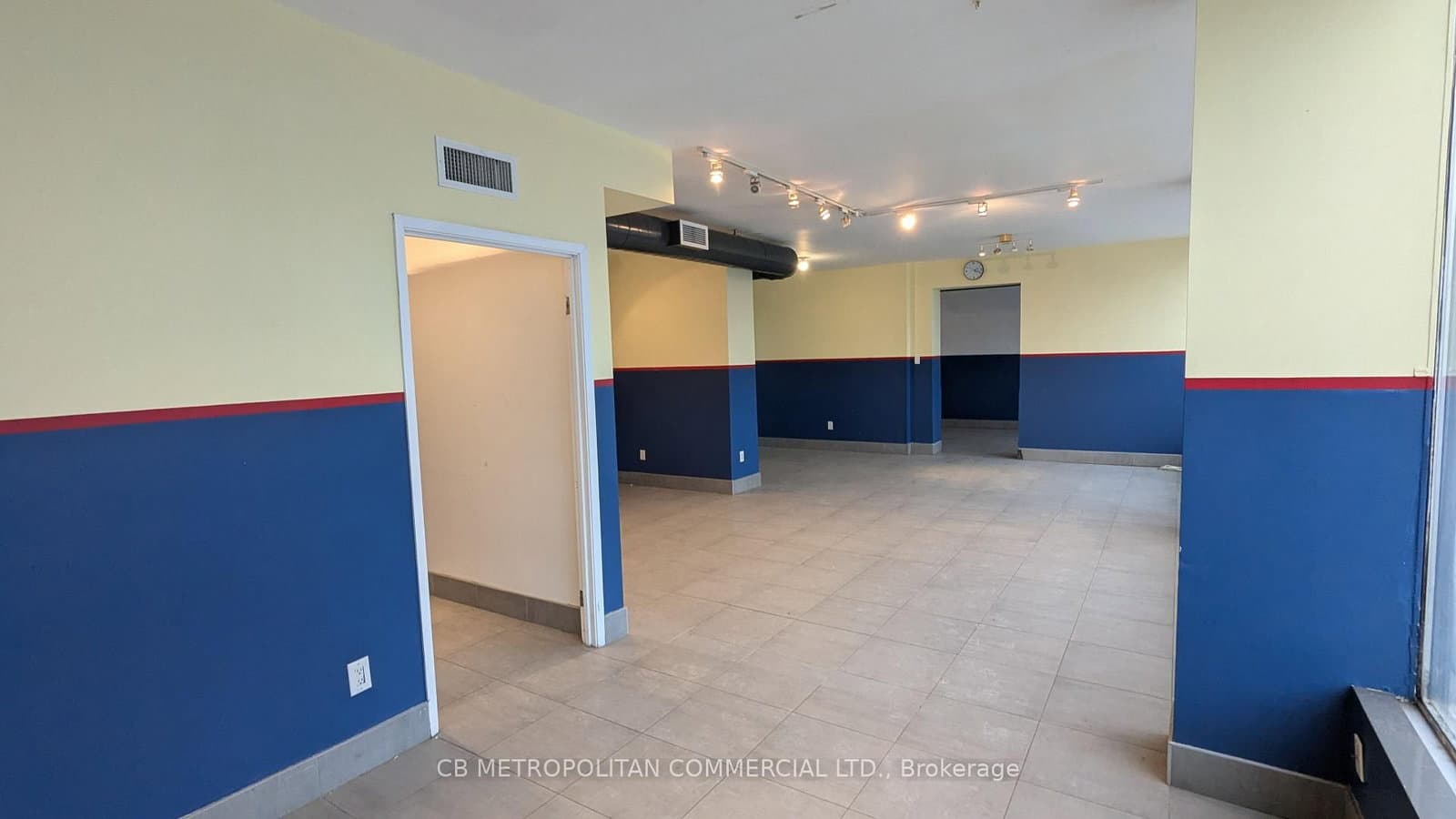 215 Queen Street - Image 3