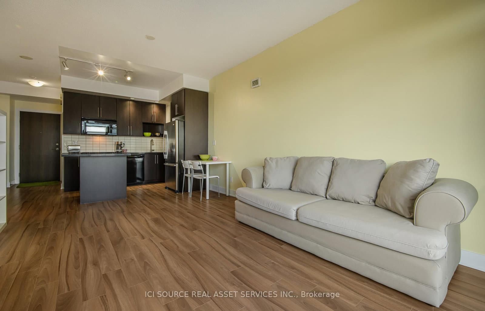 28 Linden Street, Unit 2303 - Image 4