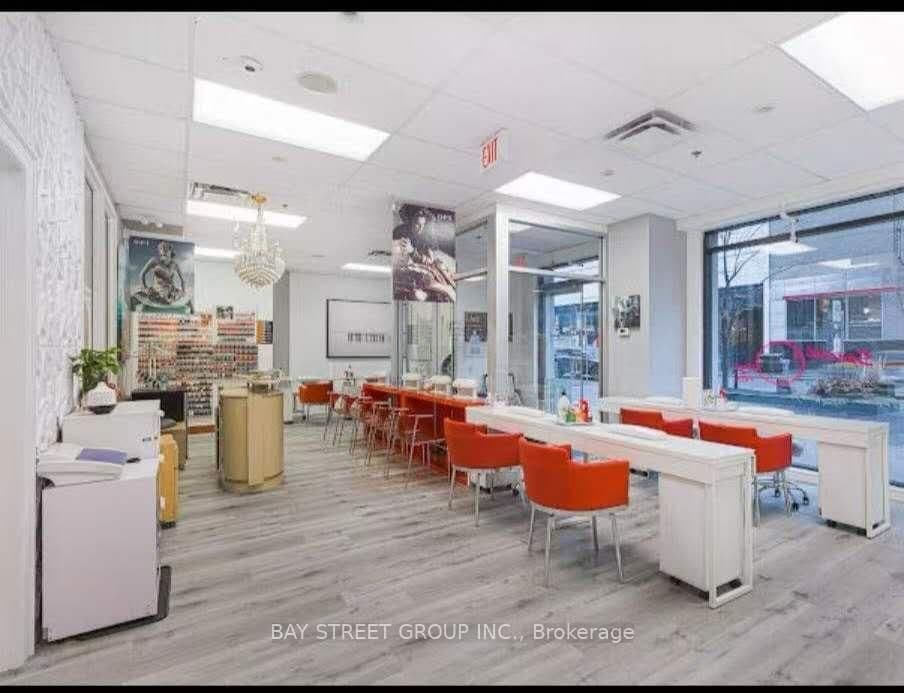 85 Bloor Street E - Image 2