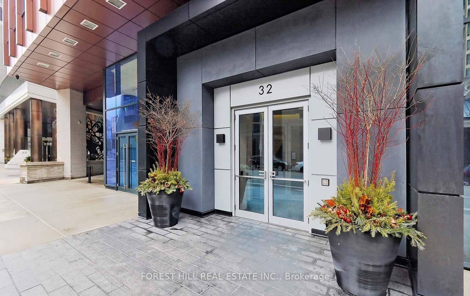 32 Davenport Road, Unit 2407 - Image 3