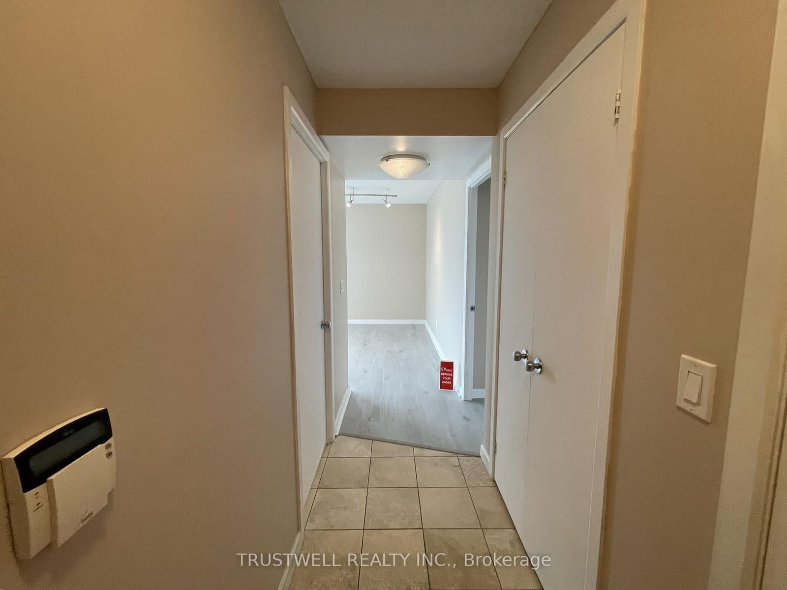 8 Park Road, Unit 1905 - Image 3