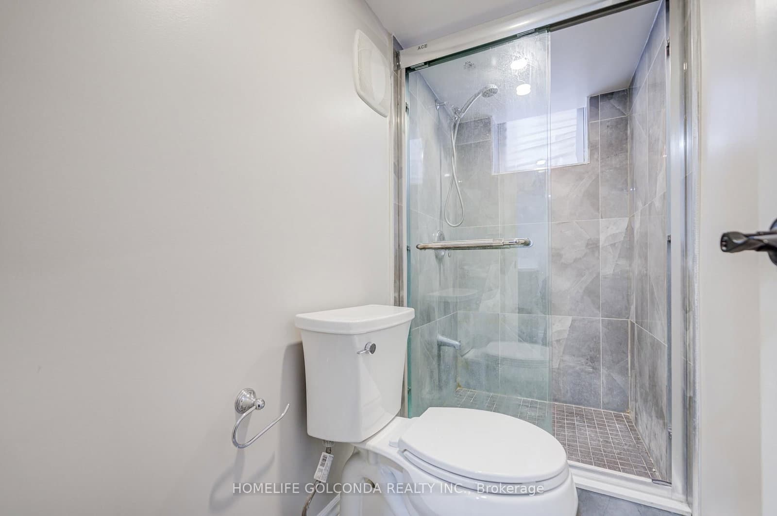 59 Wolseley Street, Unit Basement - Image 6