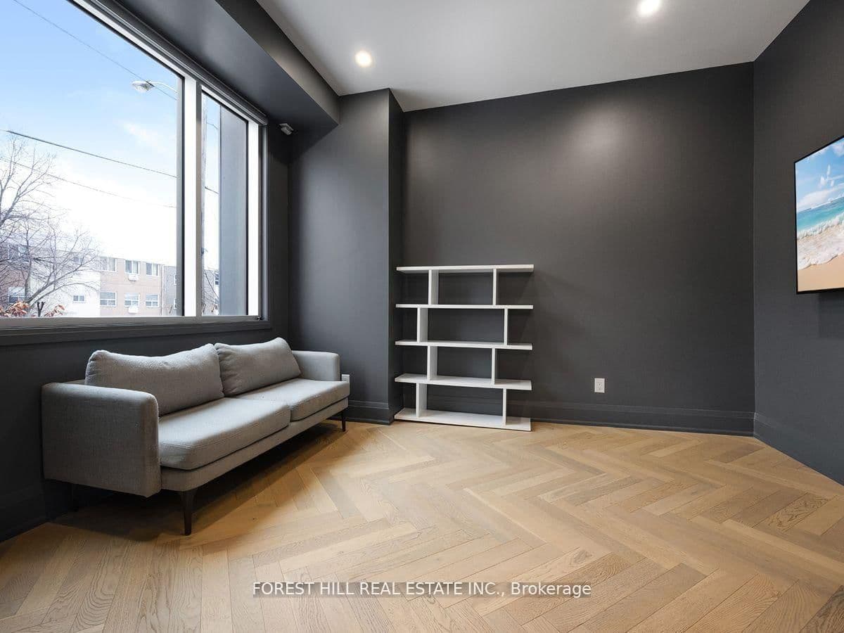 18 Greenbriar Road, Unit 3 - Image 4