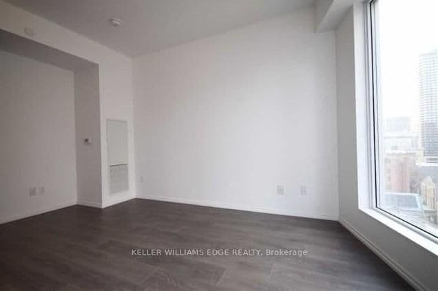 68 Shuter Street, Unit 1009 - Image 4